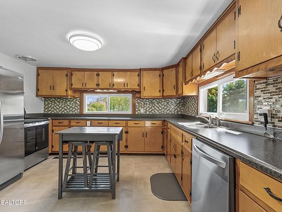 2nd image of 7706 Grove Ln