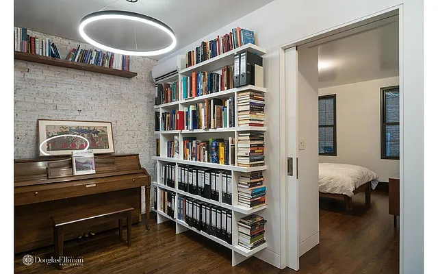 Rented by Douglas Elliman | media 7