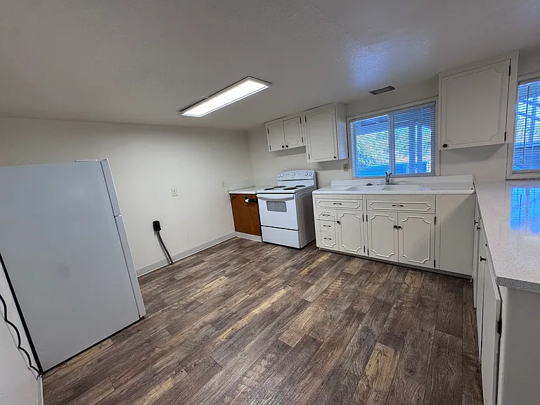11580 SW Hall Blvd #7 — Photo 26