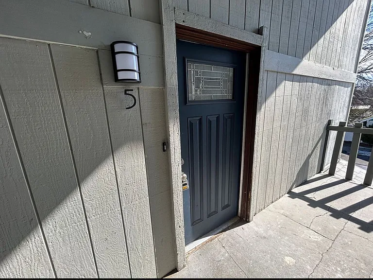 1928 W Mallon Ave — Photo 13