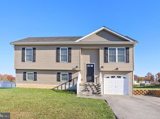 177 Latrobe Dr, Martinsburg, WV 25403