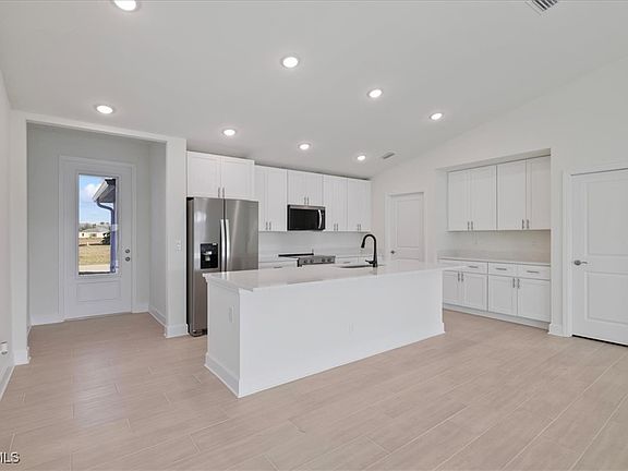 3rd image of 3586 NE 9th Place Cpe
