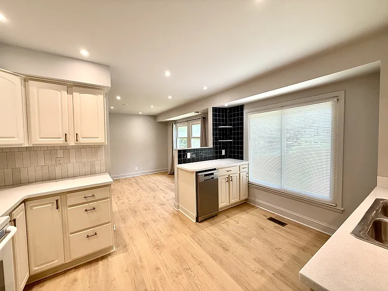 207 Blue Ridge Dr — Photo 27