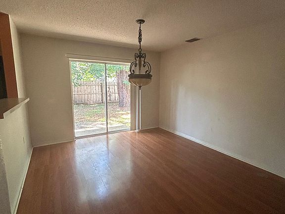 2nd image of 9958 Ashburn Lake Dr