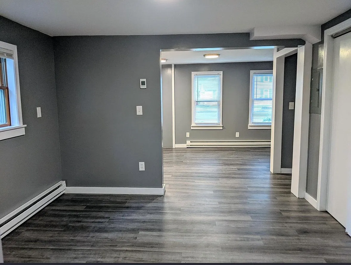1 bed, 900 sqft, $1,600 — Photo 3