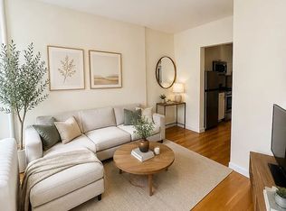 497 3rd Ave #8, New York, NY 10016