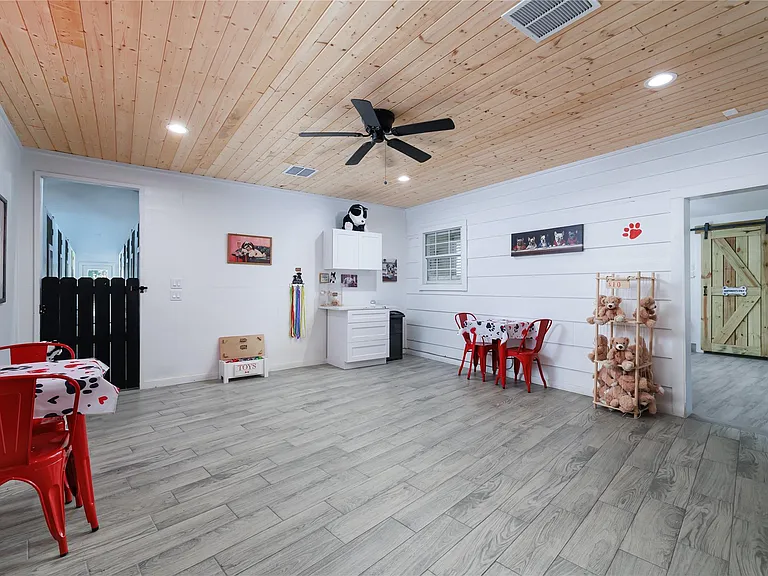 12826 Hill Dr — Photo 6