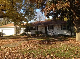 510 N Barnett St, Le Roy, IL