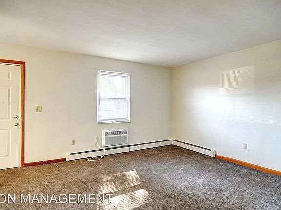 5th image of 705 Mertland Ave