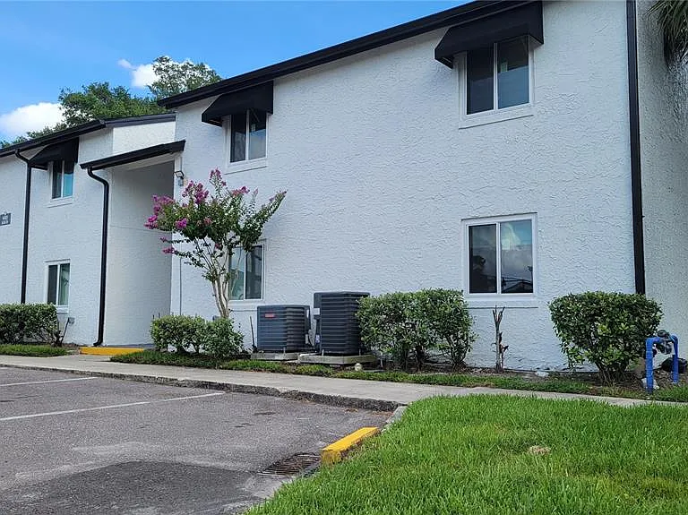 4403 S Semoran Blvd #6 — Photo 3