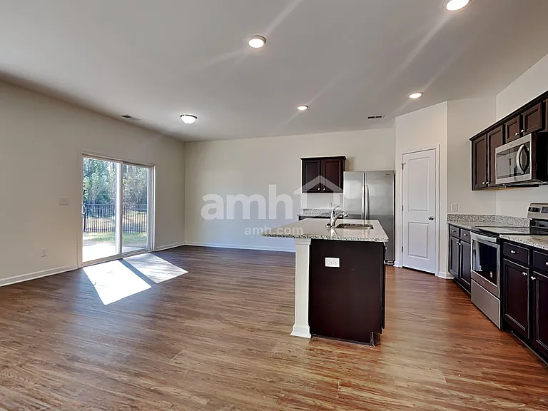 220 Orion Way — Photo 4
