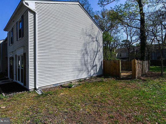 3rd image of 1736 Brightwell Ct