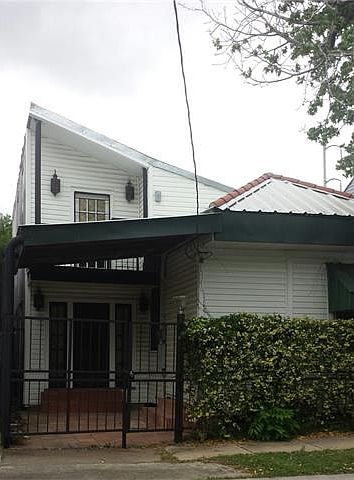 1st image of 2442 Onzaga St