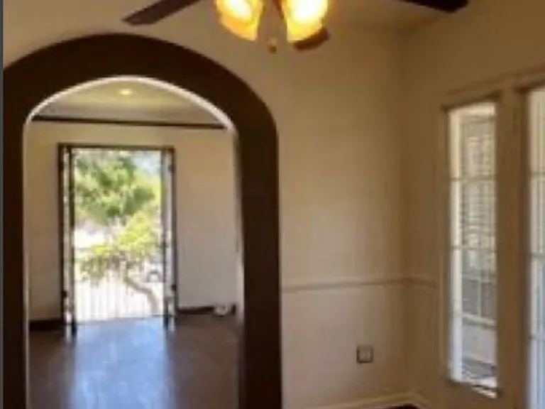1171 Huntington Dr — Photo 12
