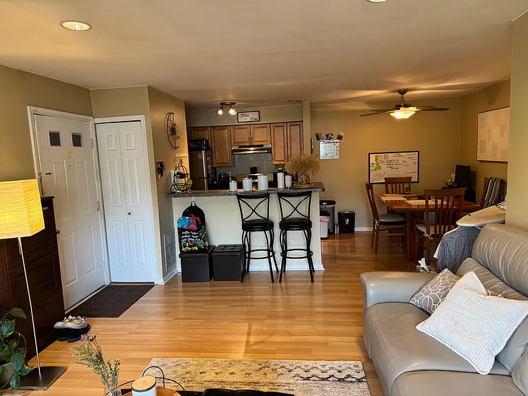 329 Cozzens Ct — Photo 4