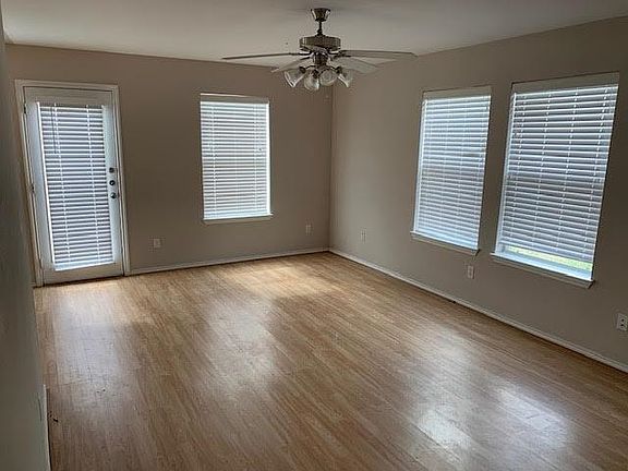 5th image of 720 Claremont Pkwy