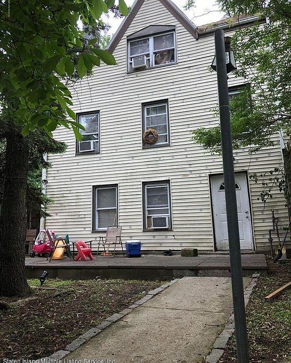 1st image of 94 Saint Pauls Ave
