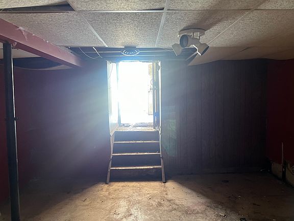 5th image of 3021 W Malone St