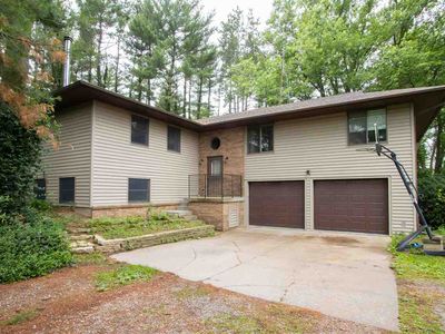 2395 250th St NW, North Liberty, IA, 52317