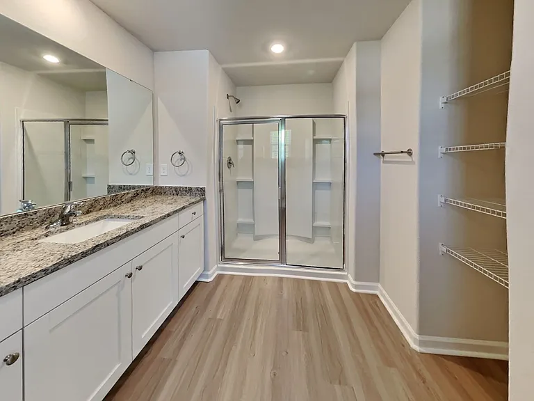 279 Royal Meadow Dr — Photo 12