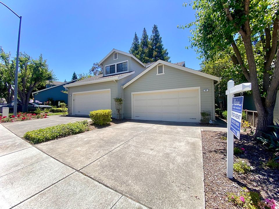 1st image of 815 Praderia Cir