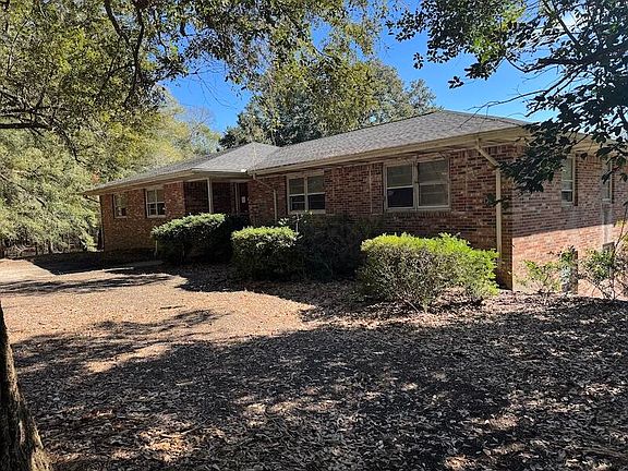 2nd image of 157 Cedar Hall Rd