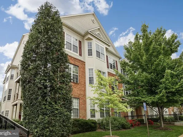 6475 Cheyenne Dr Unit 301, Alexandria, VA 22312