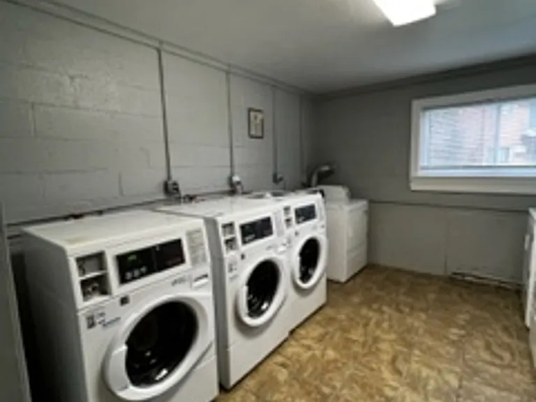 Springview Garden Apartments — Photo 6