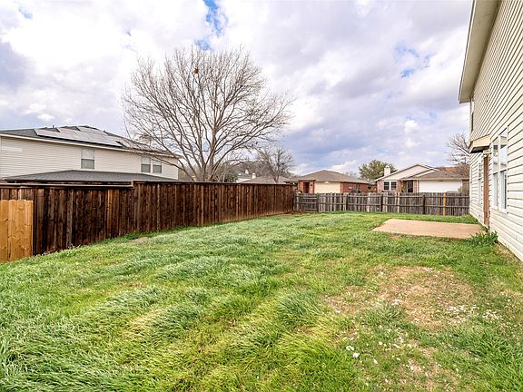 4th image of 7900 Canoe Ridge Ln