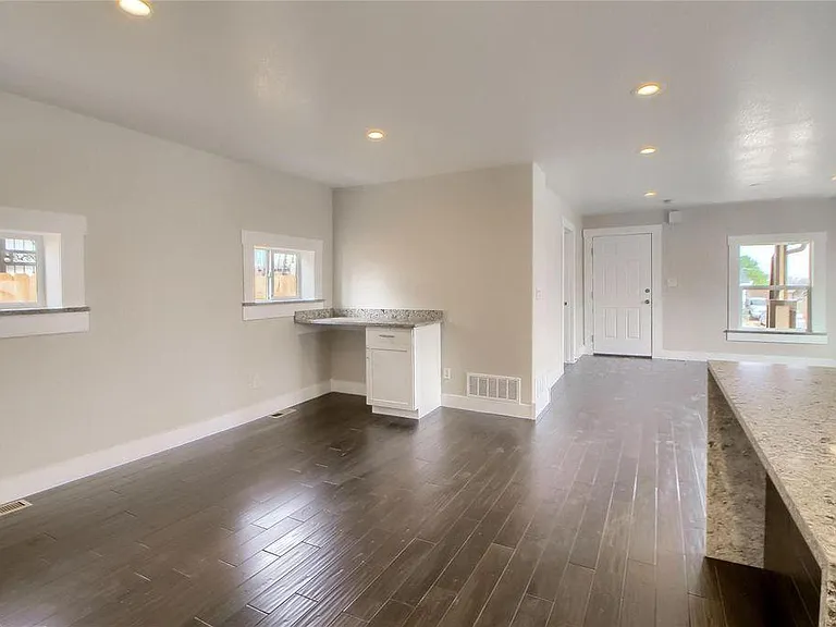 5139 Alcott St — Photo 5