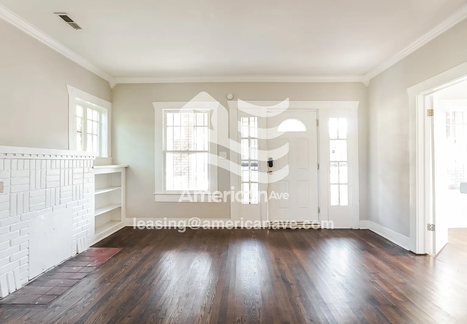 3 bed, 1.0 bath, 1322 sqft, $971 — Photo 2