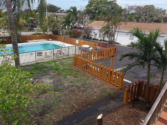 5th image of 100 NE 9th St APT 6