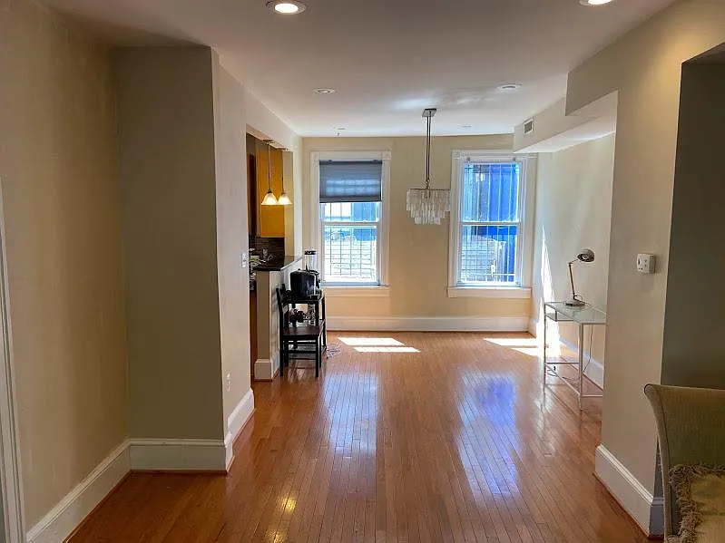 4 bed, 1176 sqft, $900 — Photo 2