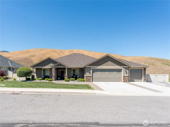 2038 Maiden Lane, Wenatchee, WA 98801