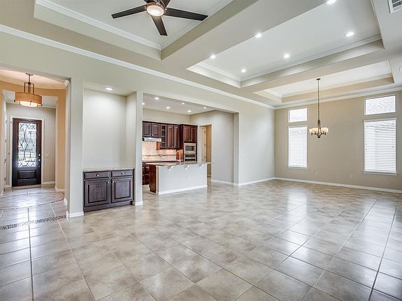 5th image of 8809 Gardenia Dr