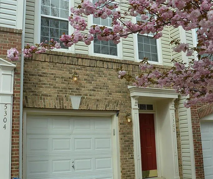 5302 Chieftain Cir — Photo 1