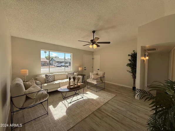 812 W BROOKS Street, Chandler, AZ 85225