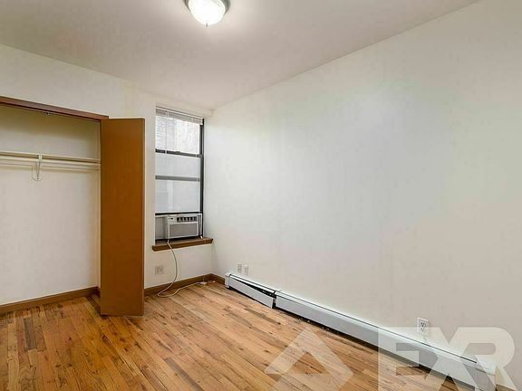 2nd image of 359 Stockholm St APT 2R
