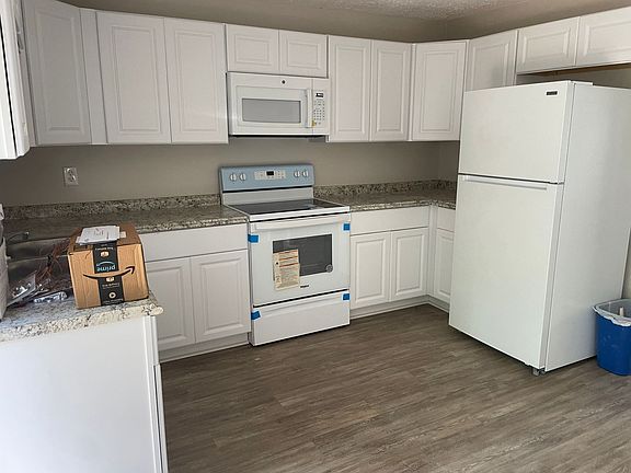 3rd image of 1918 9th Ave APT 1