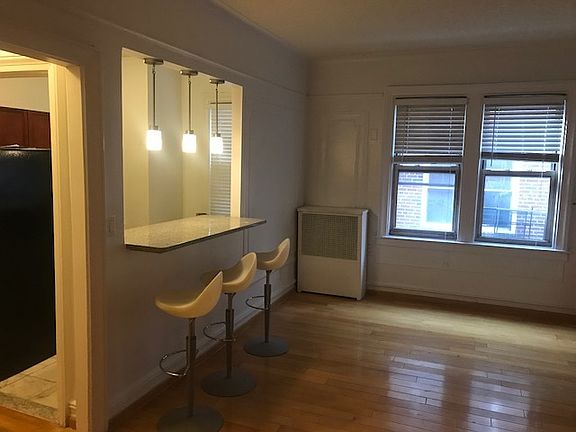 3rd image of 3519 72nd St APT 2B