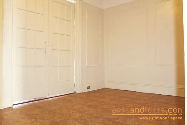 Rented by aptsandlofts.com | media 8