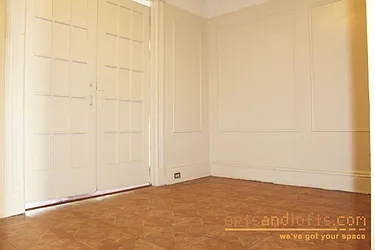 Rented by aptsandlofts.com