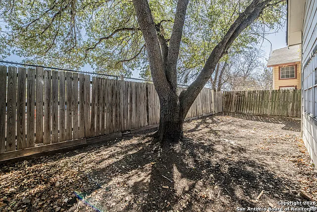7524 Oak Chase — Photo 34
