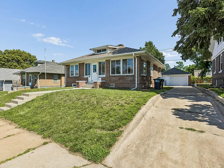 2524 Vane St — Photo 2