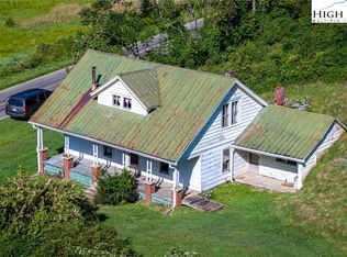 2070 Roundabout Rd, Creston, NC 28615