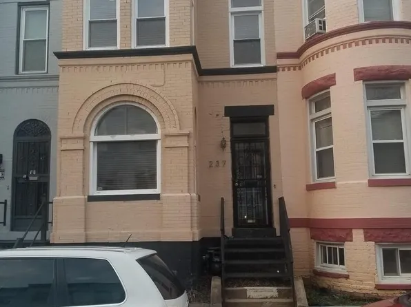 237 Elm St NW, Washington, DC 20001