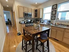 22 Radcliffe Rd #1 — Photo 2