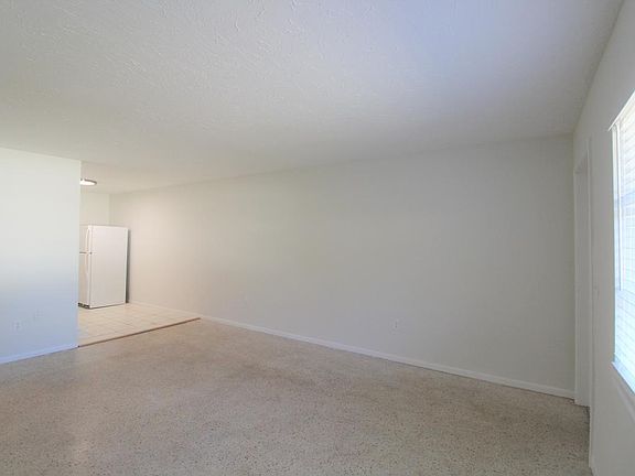3rd image of 6353 Gateway Ave
