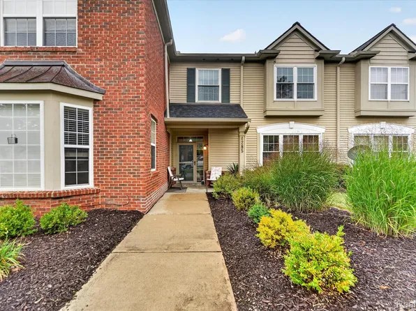 4285 Hampton Ridge Blvd, Howell, MI 48843