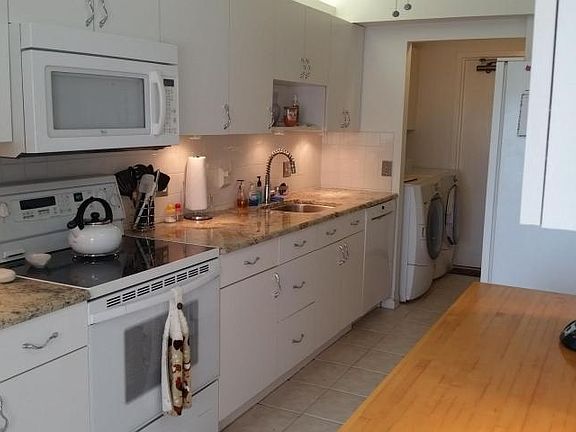 3rd image of 4700 Ocean Beach Blvd APT 219